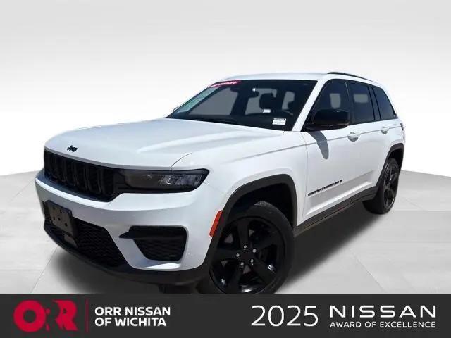 2023 Jeep Grand Cherokee Altitude 4x4 for sale in Wichita, KS