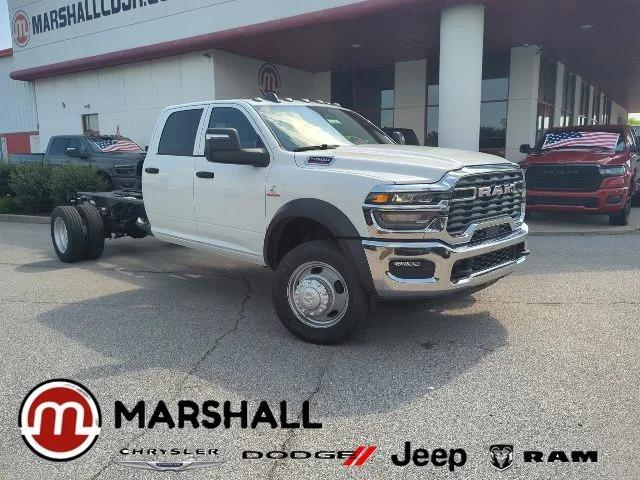 2026 RAM 5500 Chassis RAM 5500 TRADESMAN CHASSIS CREW CAB 4X4 84 CA