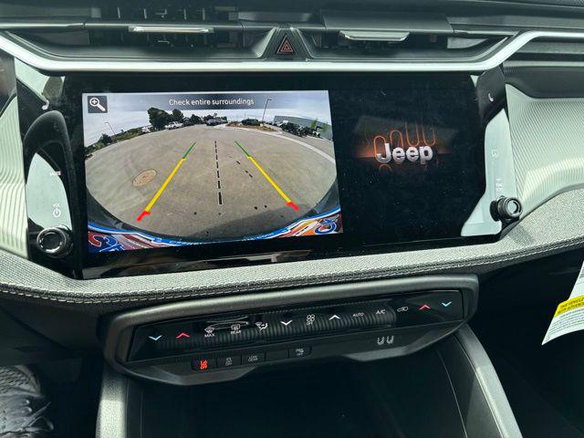 2026 Jeep Cherokee Laredo 4x4