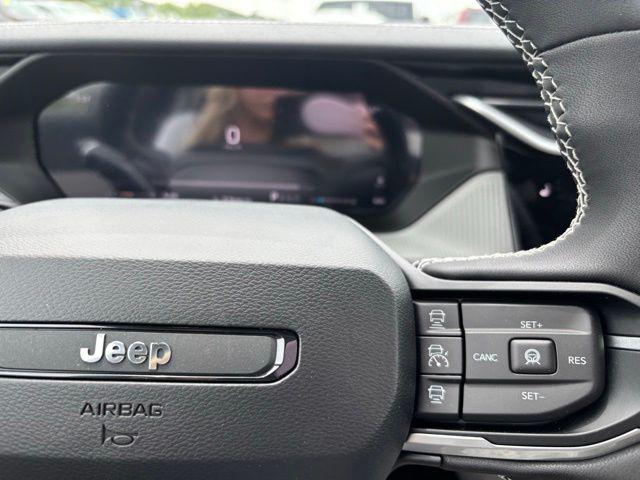 2026 Jeep Cherokee Laredo 4x4