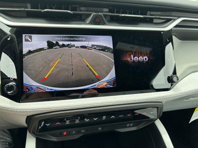 2026 Jeep Cherokee Laredo 4x4