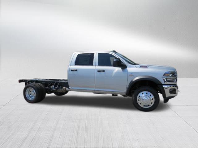 2026 RAM 5500 Chassis RAM 5500 TRADESMAN CHASSIS CREW CAB 4X4 60 CA