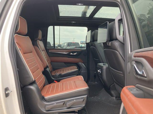 2023 GMC Yukon XL 4WD Denali Ultimate