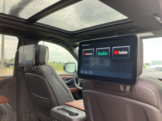 2023 GMC Yukon XL 4WD Denali Ultimate