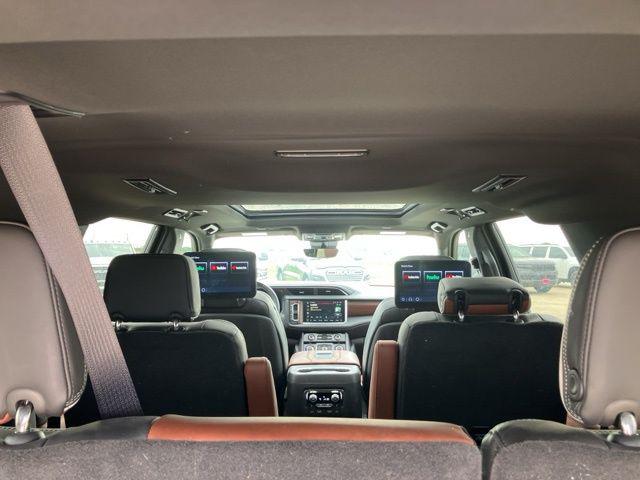 2023 GMC Yukon XL 4WD Denali Ultimate