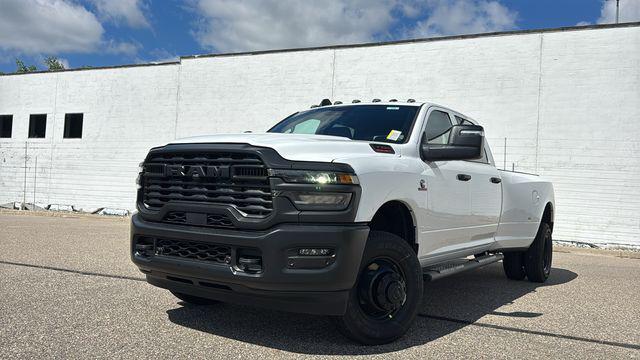 2026 Ram 3500 Tradesman Crew Cab 4x4 8' Box for sale in Bloomfield Hills, MI