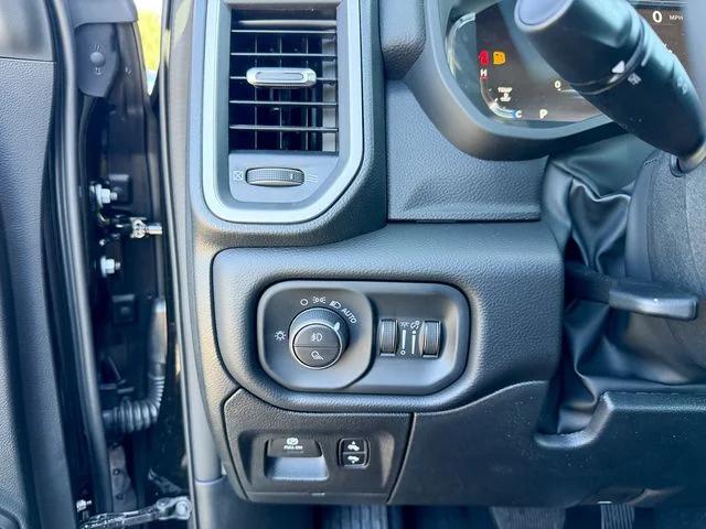 2026 Ram 1500 Big Horn Crew Cab 4x4 64 Box