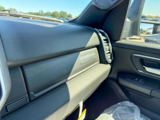 2026 Ram 1500 Big Horn Crew Cab 4x4 64 Box
