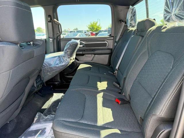 2026 Ram 1500 Big Horn Crew Cab 4x4 64 Box