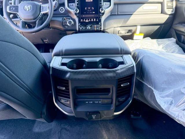 2026 Ram 1500 Big Horn Crew Cab 4x4 64 Box