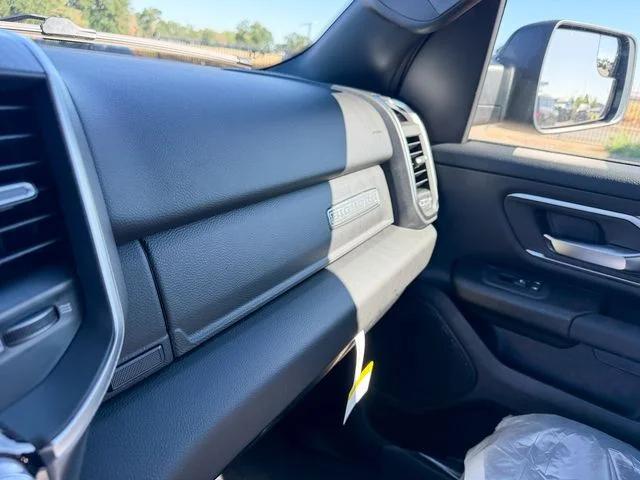 2026 Ram 1500 Big Horn Crew Cab 4x4 64 Box