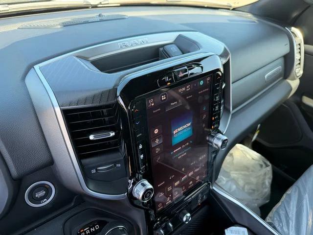 2026 Ram 1500 Big Horn Crew Cab 4x4 64 Box