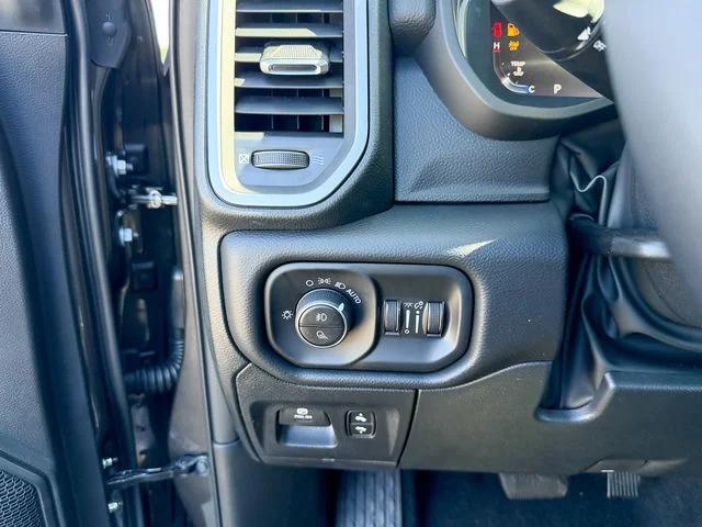 2026 Ram 1500 Big Horn Crew Cab 4x4 64 Box