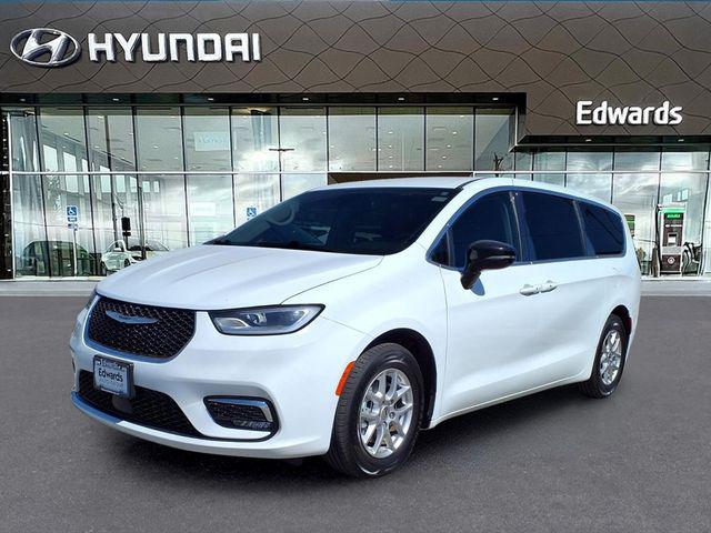 2024 Chrysler Pacifica Touring L for sale in Council Bluffs, IA