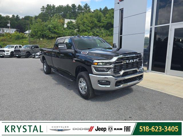 2026 RAM Ram 3500 RAM 3500 TRADESMAN CREW CAB 4X4 8 BOX