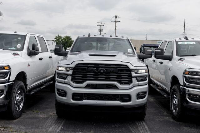 2026 RAM 2500 RAM 2500 BLACK EXPRESS CREW CAB 4X4 64 BOX 2026 RAM 2500 RAM 2500 BLACK EXPRESS CREW CAB 4X4 64 BOX