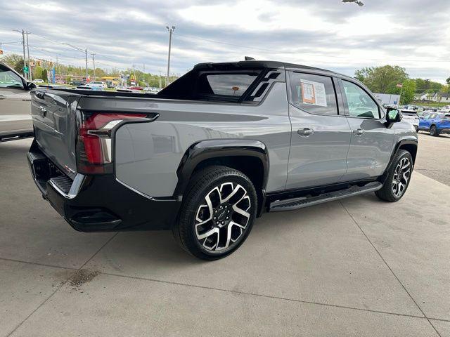 2025 Chevrolet Silverado EV RST