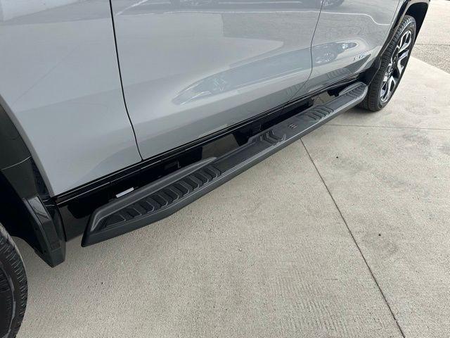 2025 Chevrolet Silverado EV RST