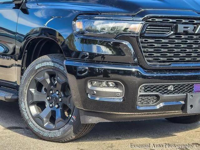 2026 RAM Ram 1500 RAM 1500 EXPRESS CREW CAB 4X4 57 BOX