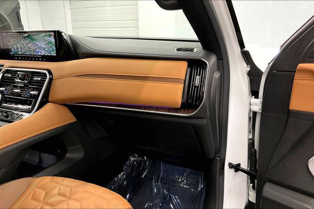 2025 Nissan Armada Platinum Reserve 4WD