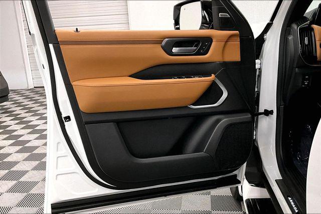 2025 Nissan Armada Platinum Reserve 4WD