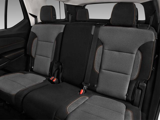 2023 Chevrolet Traverse AWD LT Cloth