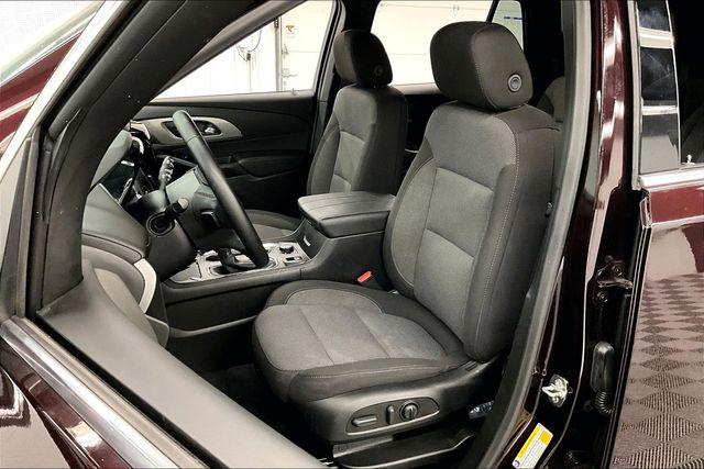2023 Chevrolet Traverse AWD LT Cloth