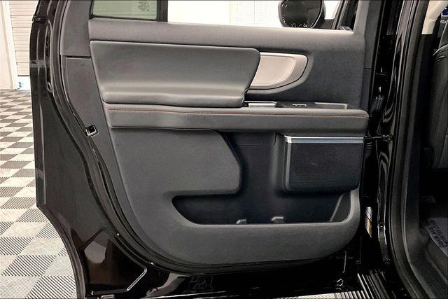 2025 Ford Expedition Active MAX