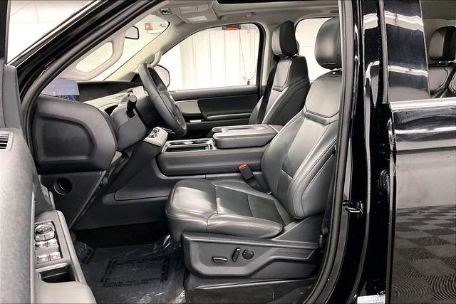 2025 Ford Expedition Active MAX