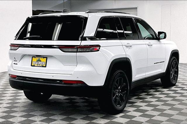 2025 Jeep Grand Cherokee Altitude 4x4