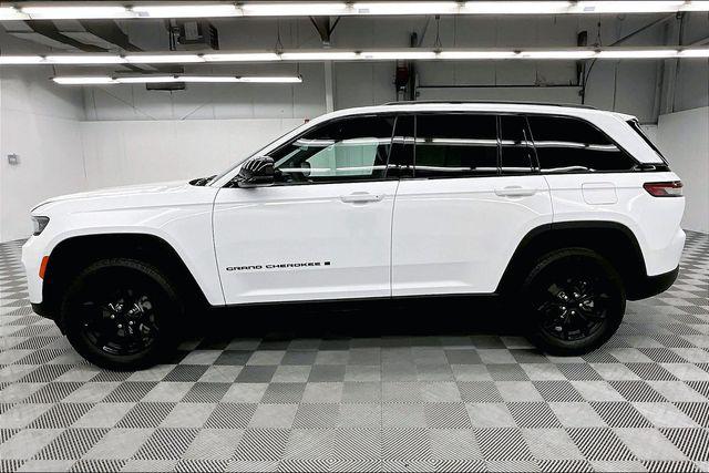 2025 Jeep Grand Cherokee Altitude 4x4