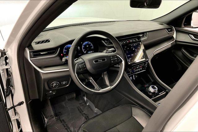 2025 Jeep Grand Cherokee Altitude 4x4