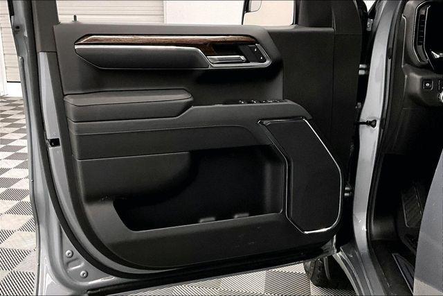 2025 GMC Sierra 1500 4WD Crew Cab Short Box Elevation with 3VL