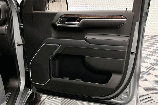 2025 GMC Sierra 1500 4WD Crew Cab Short Box Elevation with 3VL