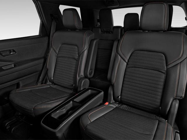 2023 Nissan Pathfinder Platinum 4WD