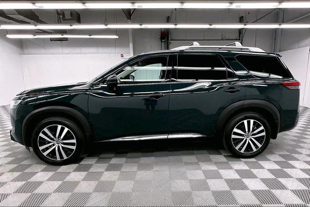 2023 Nissan Pathfinder Platinum 4WD