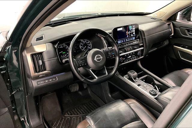 2023 Nissan Pathfinder Platinum 4WD