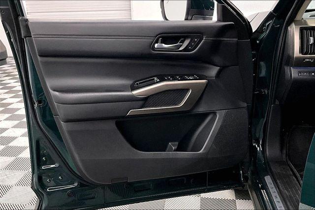 2023 Nissan Pathfinder Platinum 4WD