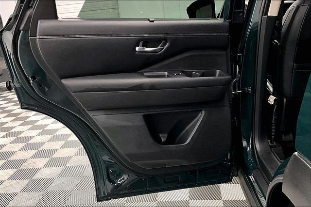 2023 Nissan Pathfinder Platinum 4WD