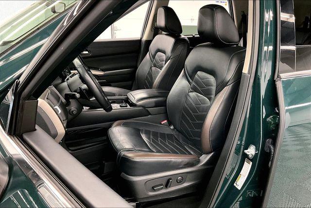 2023 Nissan Pathfinder Platinum 4WD
