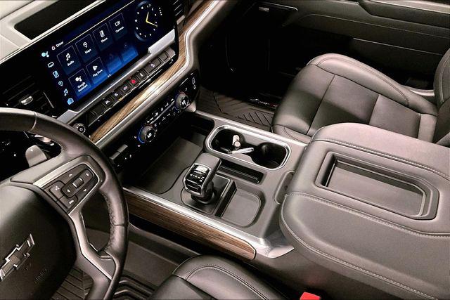 2022 Chevrolet Silverado 1500 4WD Crew Cab Short Bed RST