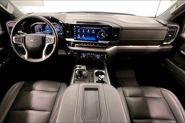 2022 Chevrolet Silverado 1500 4WD Crew Cab Short Bed RST