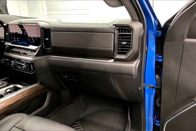 2022 Chevrolet Silverado 1500 4WD Crew Cab Short Bed RST