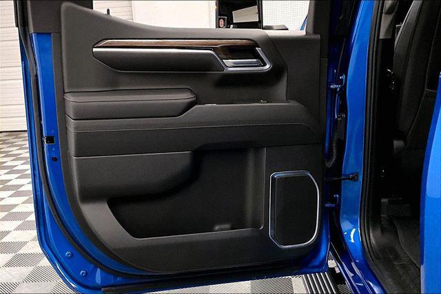 2022 Chevrolet Silverado 1500 4WD Crew Cab Short Bed RST