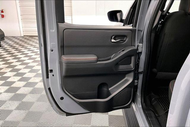 2024 Nissan Frontier Crew Cab PRO-4X 4x4