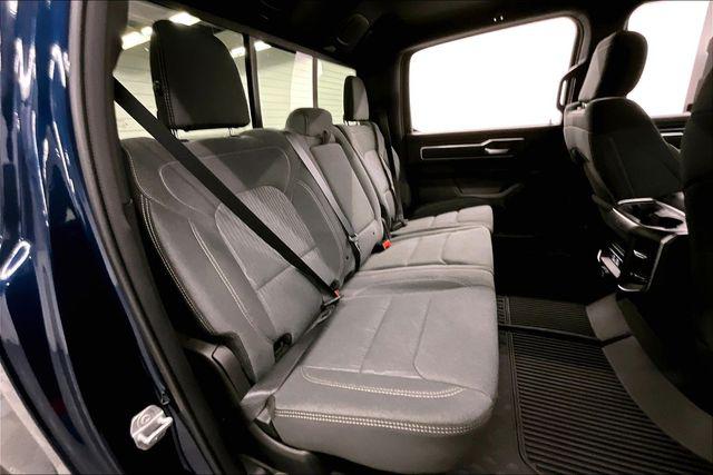 2022 Ram 1500 Big Horn Crew Cab 4x4 5'7" Box