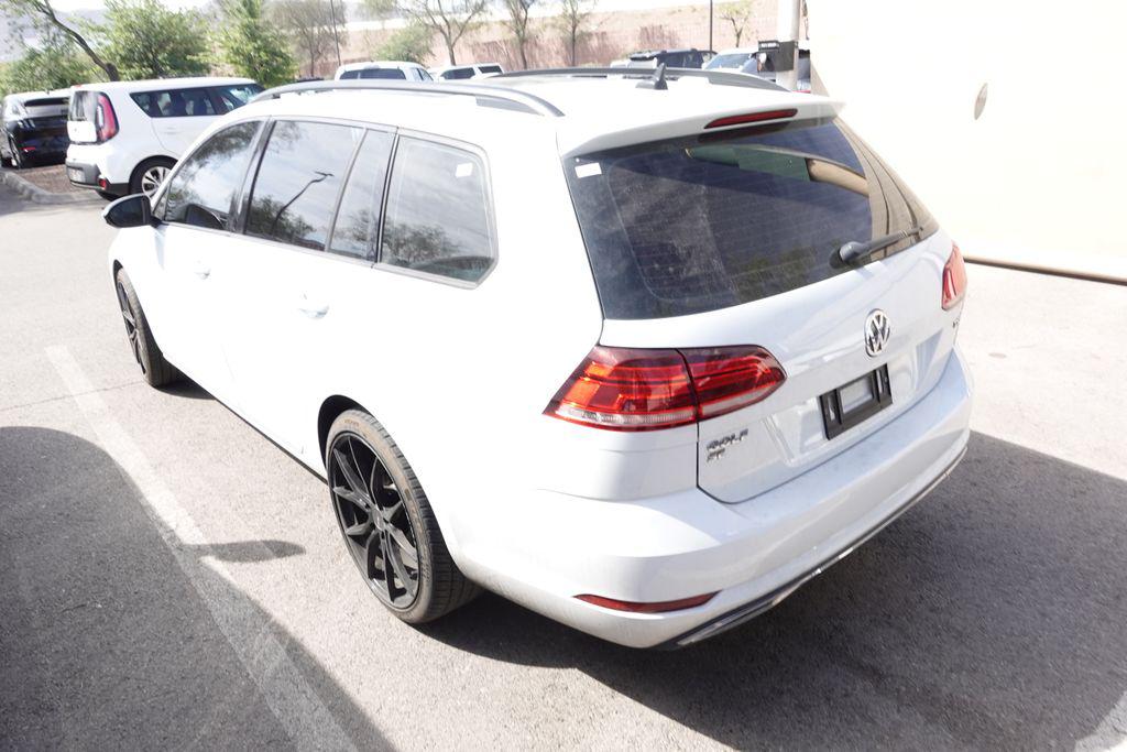 2018 Volkswagen Golf SportWagen TSI SE's photo