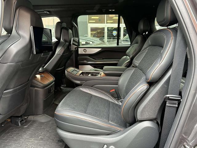 2025 Lincoln Navigator Black Label L