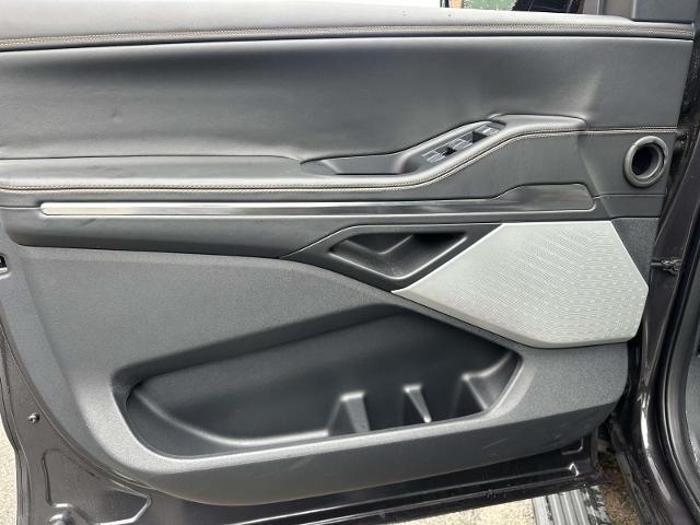 2025 Lincoln Navigator Black Label L
