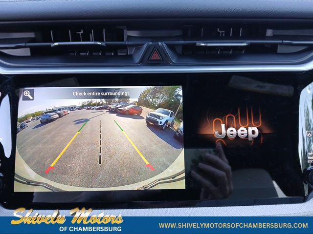 2026 Jeep Cherokee Laredo 4x4